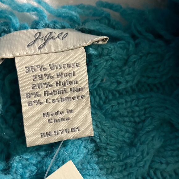 J Jill Turquoise Knit Hat and Scarf Set
Scarf is NWT - Picture 4 of 4